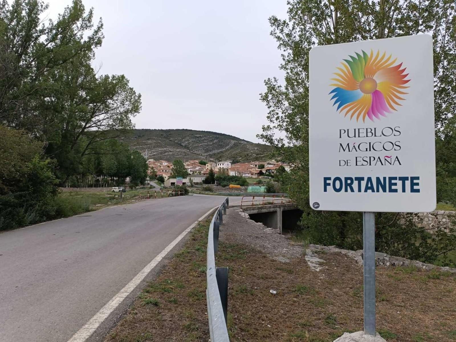 Apartamentos De Turismo Rural La Rocha Fortanete Exterior photo